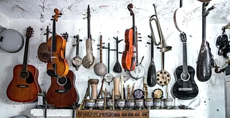 Müzik Aleti Seçerken Dikkat Edilmesi Gerekenler: Doğru Enstrümanla Müzik Yolculuğunuza Başlayın